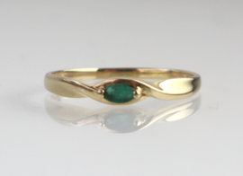 Antieke gouden ring met smaragd