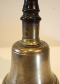 Antieke  schoolbel