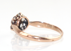 Antieke gouden ring met roosdiamanten