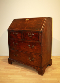 Antieke Engelse secretaire, 18e eeuw.