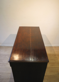 Antieke Engelse commode, 18e eeuw