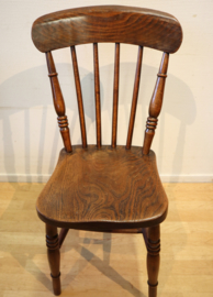 Zes antieke Windsor stoelen