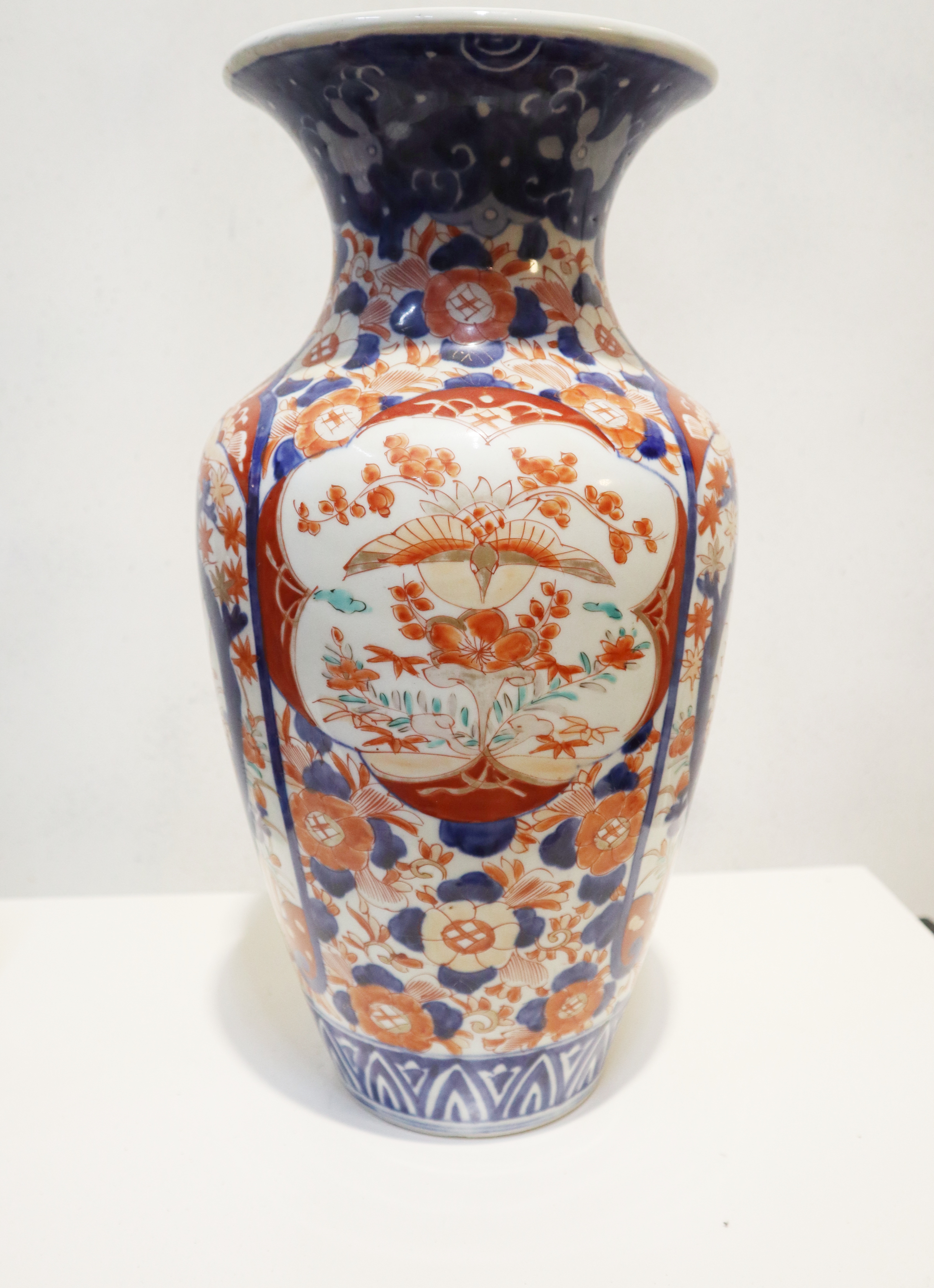 Set antieke Imari porseleinen vazen