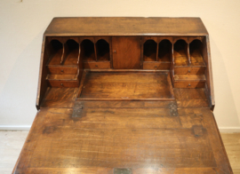 Antieke Engelse secretaire