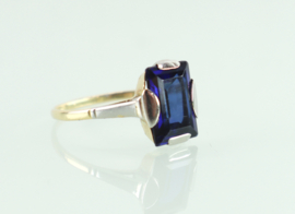 Antieke gouden ring met saffier Art Deco