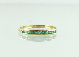 Gouden ring rijring 18 karaat met smaragd