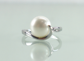 Vintage witgouden ring met bouton parel