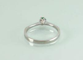 Vintage witgouden ring met smaragd