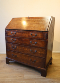 Antieke Engelse secretaire