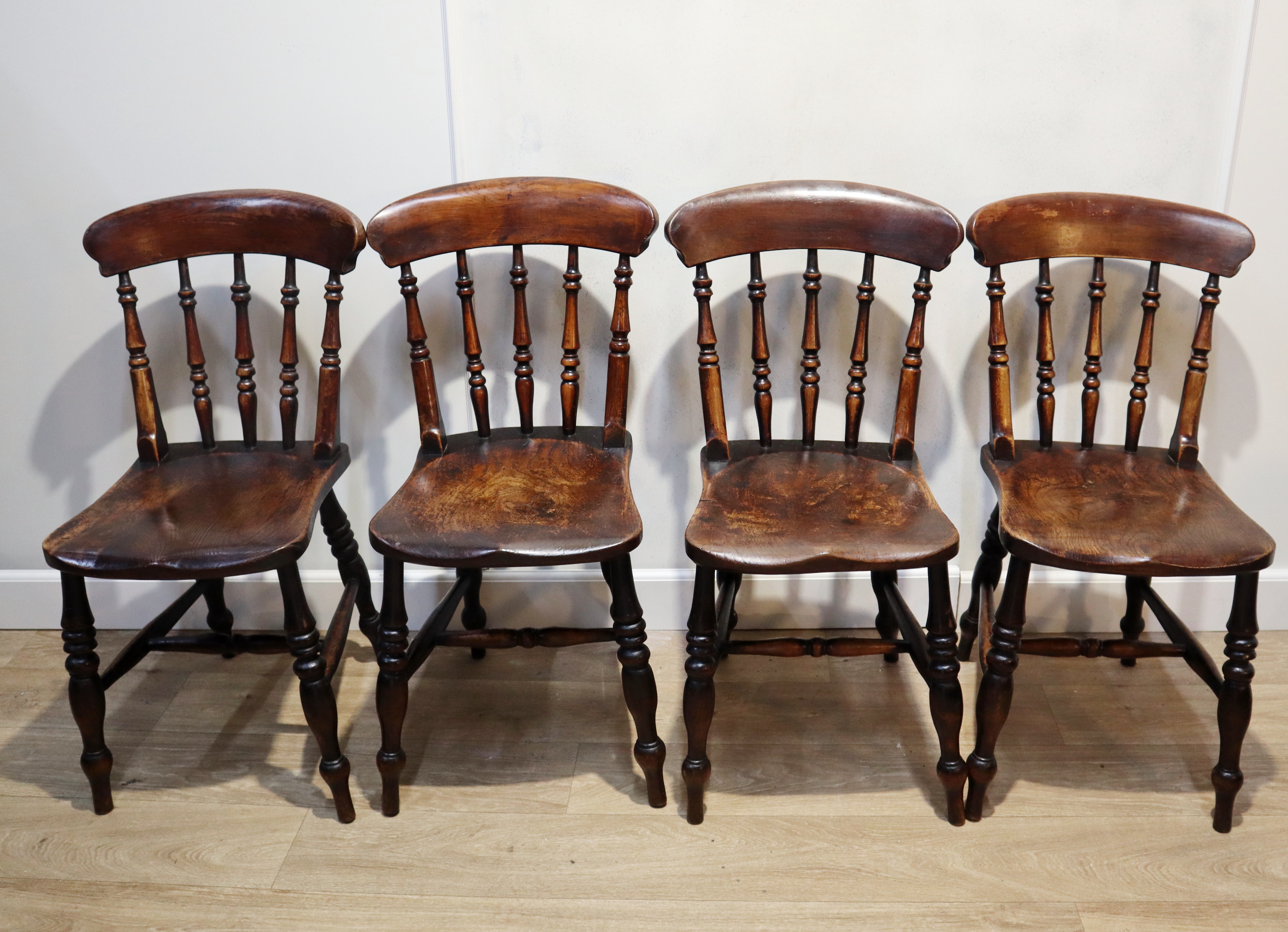 Set van 4 antieke Windsorstoelen
