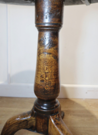 Antieke Engelse tilttoptafel, 18e eeuw