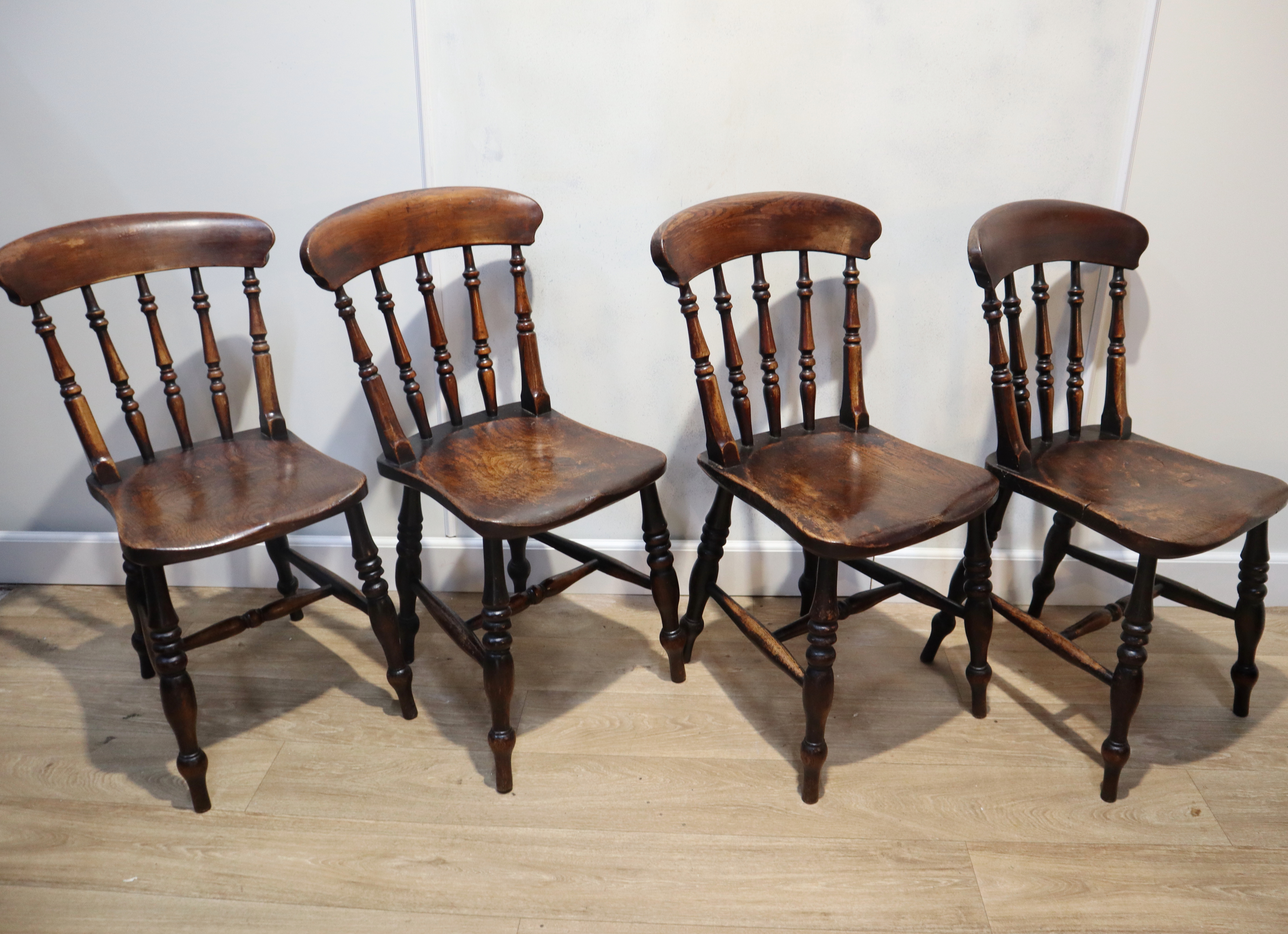 Set van 4 antieke Windsorstoelen