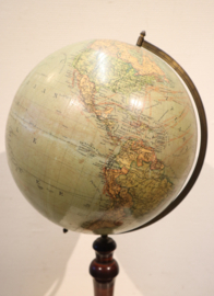 Antieke Nederlandse globe, Dr. Neuse/Bijleveld ca. 1929