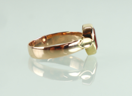Vintage gouden ring oranje saffier