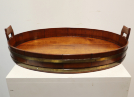 Antiek gekuipt dienblad