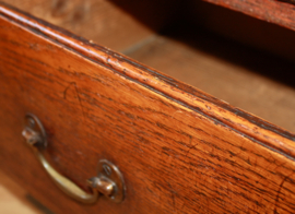 Antieke Engelse commode 18e eeuw