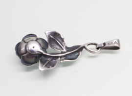 Zilveren armband met hangertje rozen Theodor Klotz (Teka) jaren ‘70