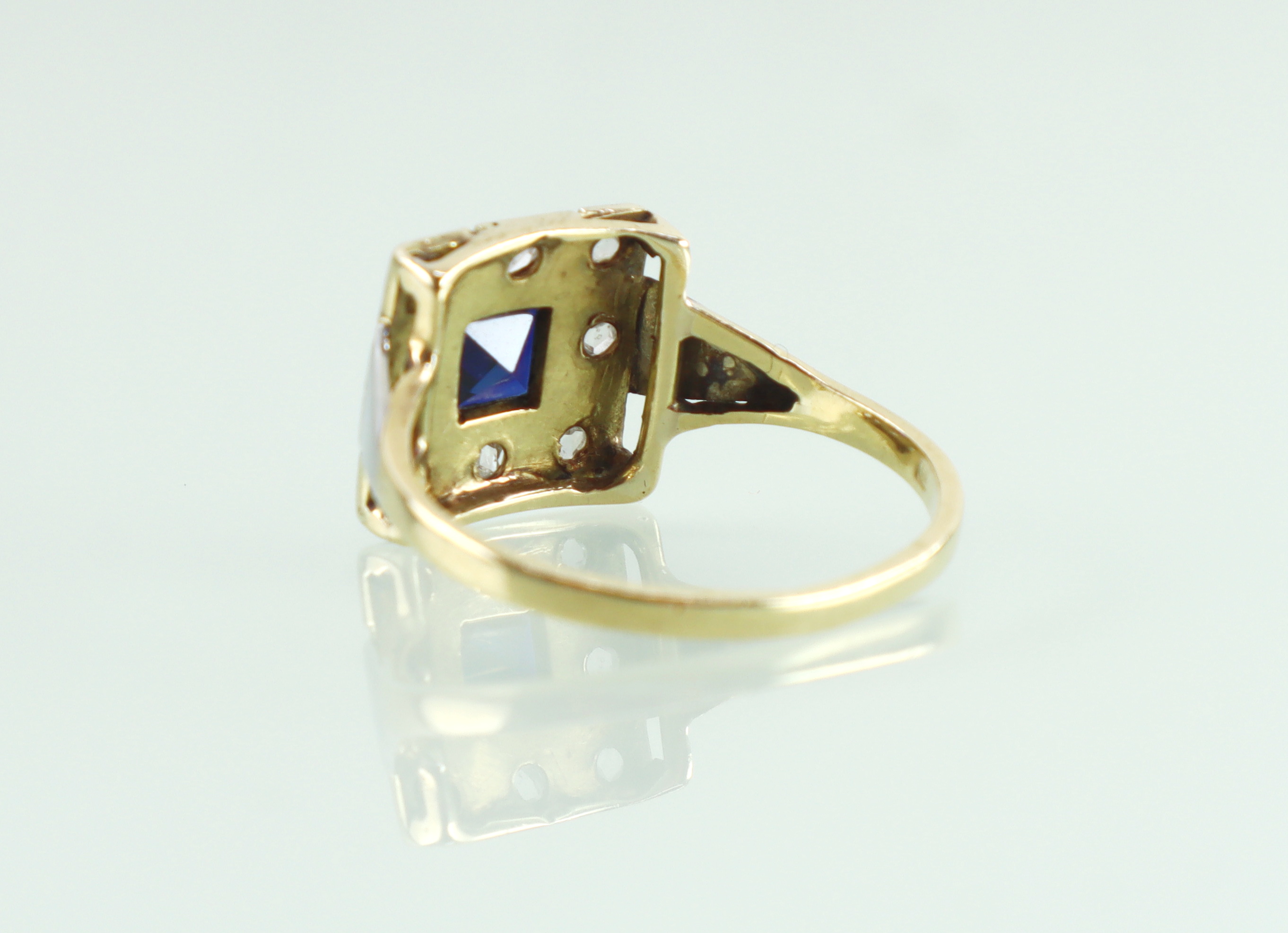 Art Deco gouden ring saffier roosdiamant