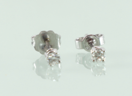 Witgouden oorbellen diamant