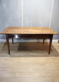 Antieke Franse tafel