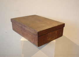 Twee antieke houten opbergdozen