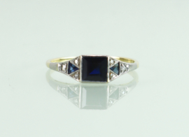 Antieke Art Deco gouden ring saffier en diamant