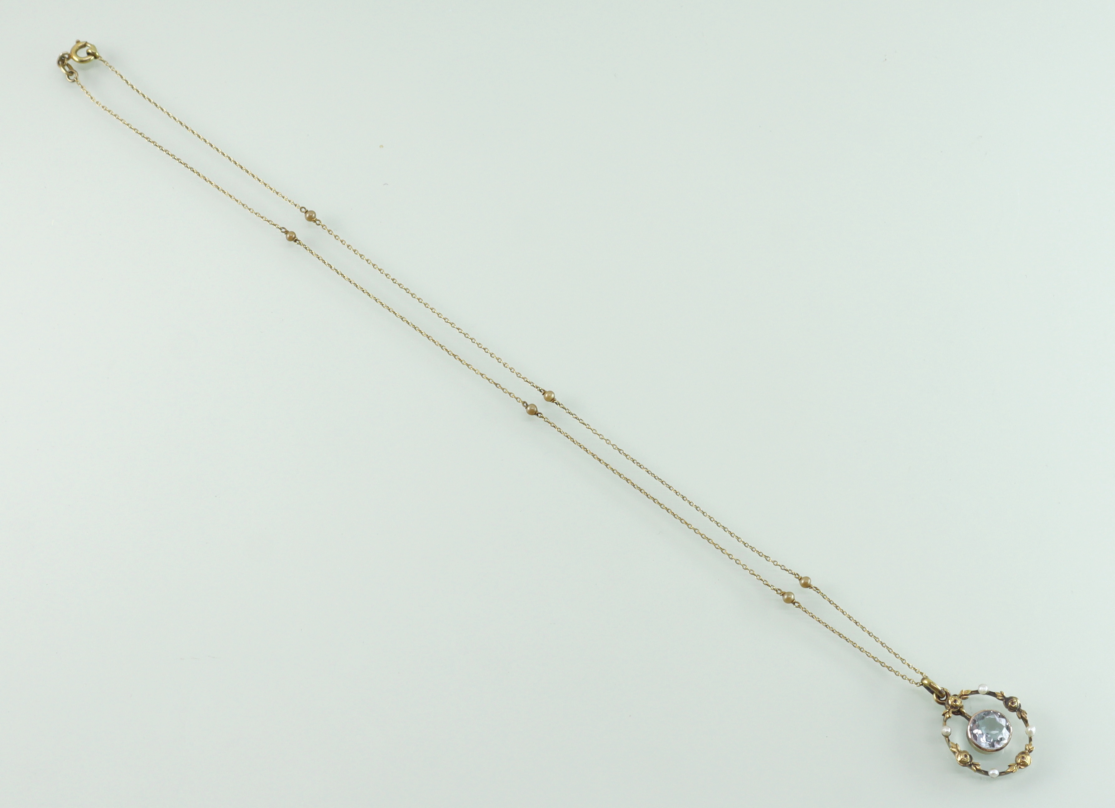 Antieke hanger aquamarijn zaadparels met collier