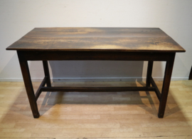 Antieke Engelse tafel 18e eeuw
