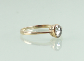 Antieke gouden solitair ring roosdiamant