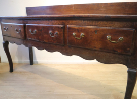 Antieke Engelse dresser / sidetable, 18e eeuw