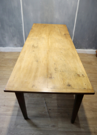 Antieke Franse boerentafel