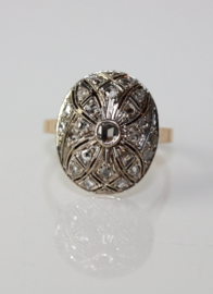 Antieke ring Art Deco 18 karaat goud met roosdiamanten