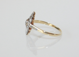 Art Deco gouden ring met oudslijpsel diamant en roosdiamanten ca. 1910