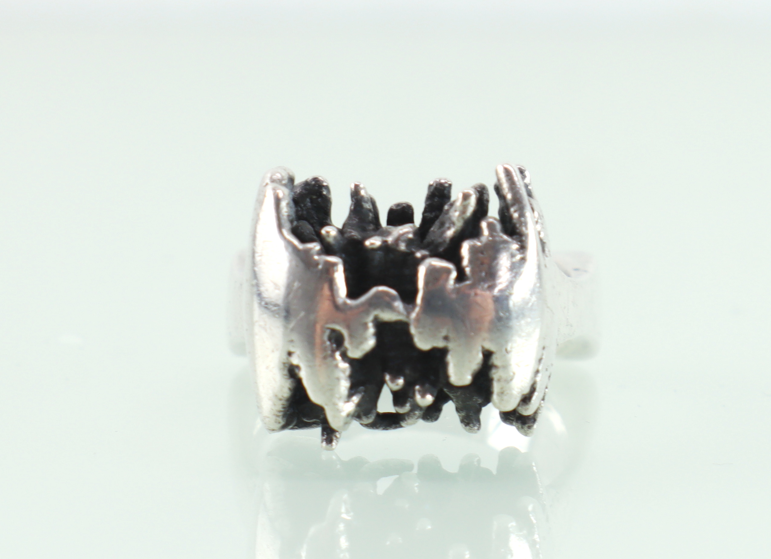 Vintage zilveren ring vermolmd hout jaren ‘70