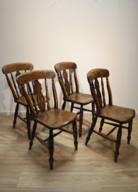 Set van vier antieke Windsorstoelen