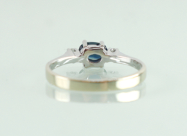 Witgouden ring met groenblauwe saffier en diamant