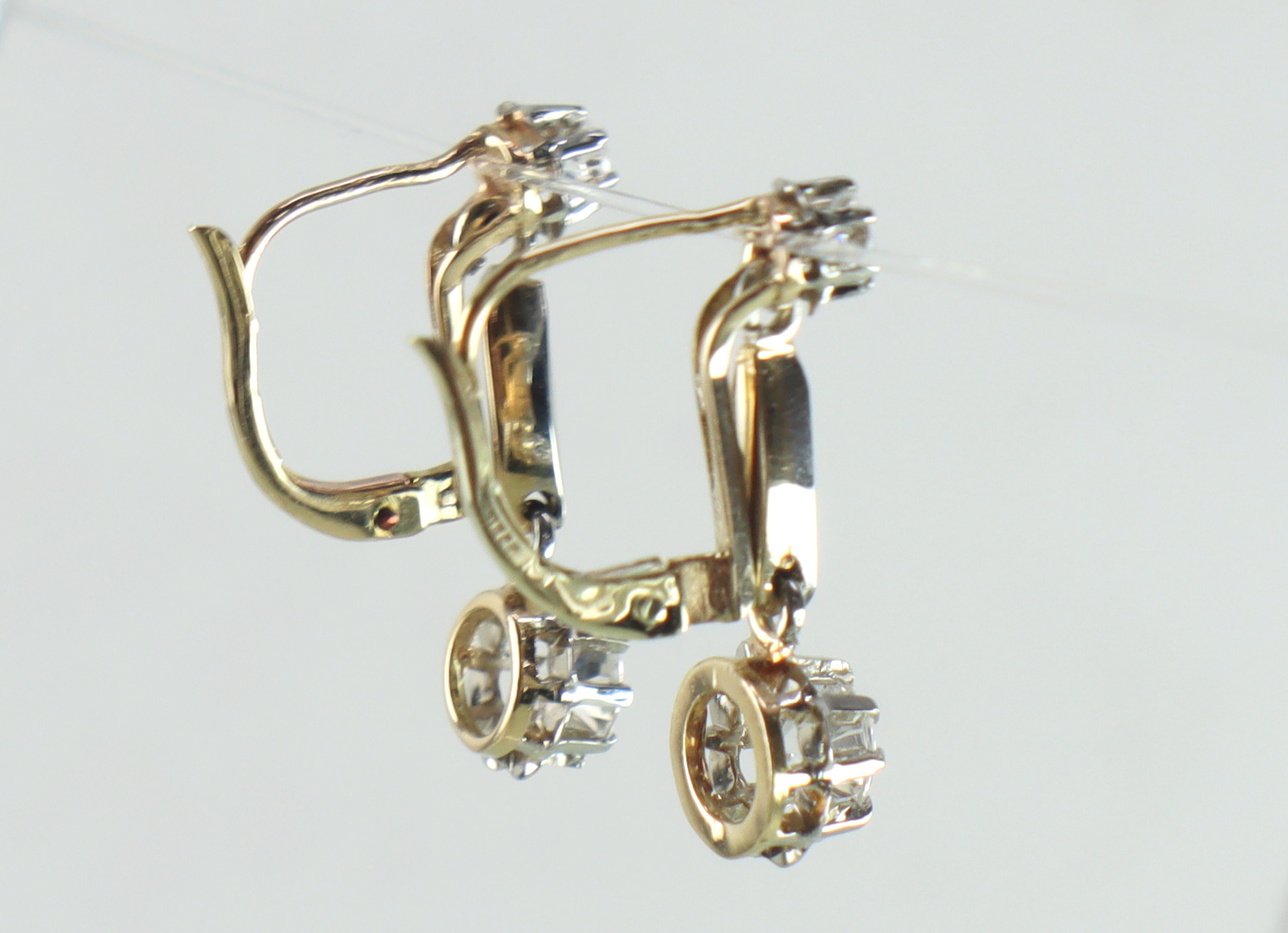 Antieke gouden oorbellen natuurlijke spinel