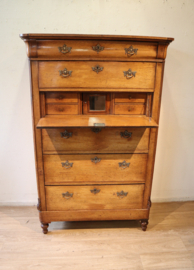 Antieke chiffonière met bureaugedeelte
