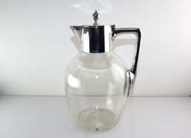 Antiek glazen karaf met zilveren montuur en handvat, 1912