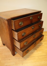 Antieke Hollandse commode