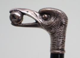 Antieke wandelstok met handvat vogel