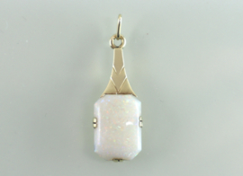 Antieke gouden hanger opaal 1906-1909