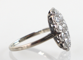 Art Deco witgouden ring met 18 diamanten