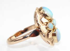 Vintage gouden ring met prachtige opalen