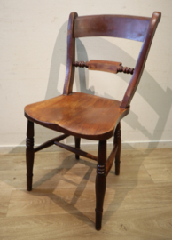 Vier antieke Scroll Back Windsorstoelen