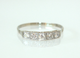 Witgouden Art Deco ring met vijf oudslijpsel diamanten