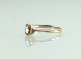Antieke gouden solitair ring roosdiamant
