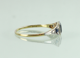 Antieke Art Deco gouden ring saffier en diamant