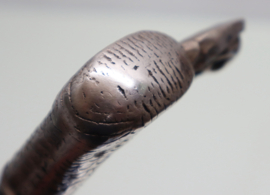 Antieke wandelstok met handvat vogel