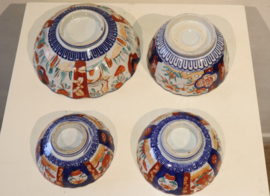 Vier Imari schaaltjes